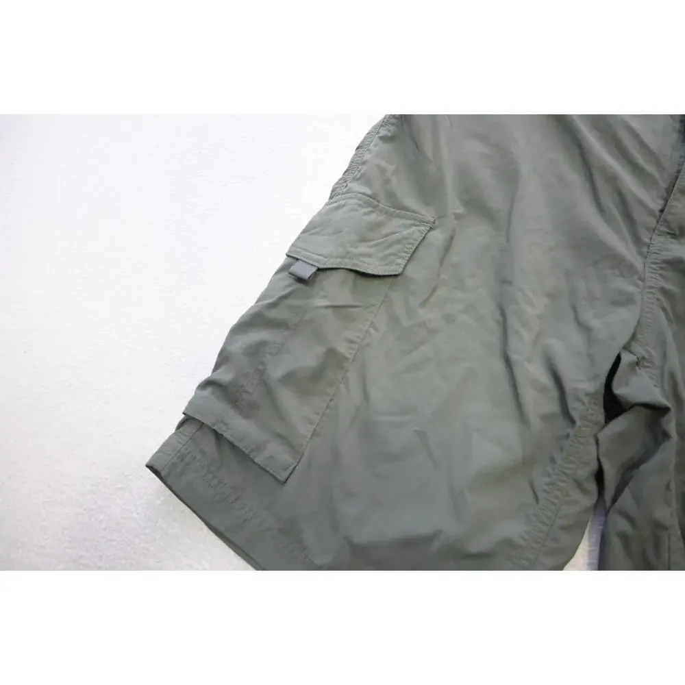 Columbia color green 